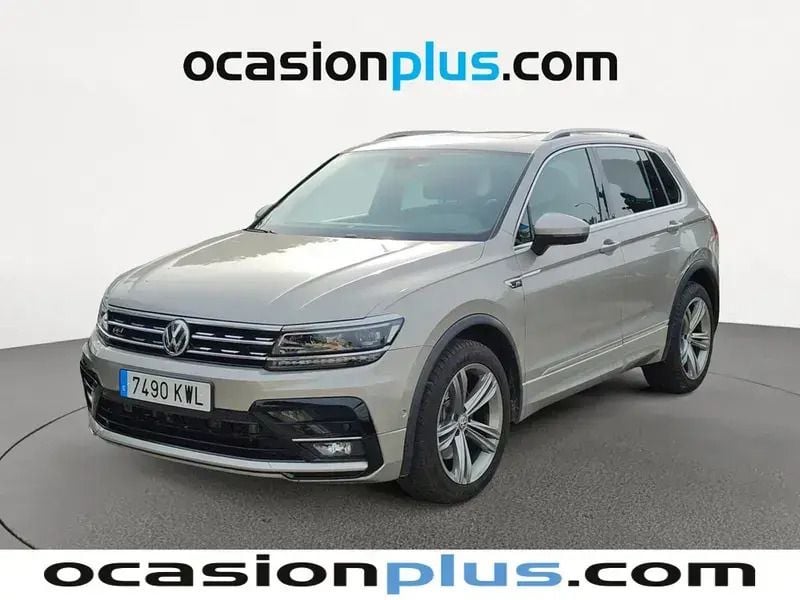 Gris plata Usado 2019 VW Tiguan Sportline SUV | 27.264 € (Precio justo) - Imagen 1/4