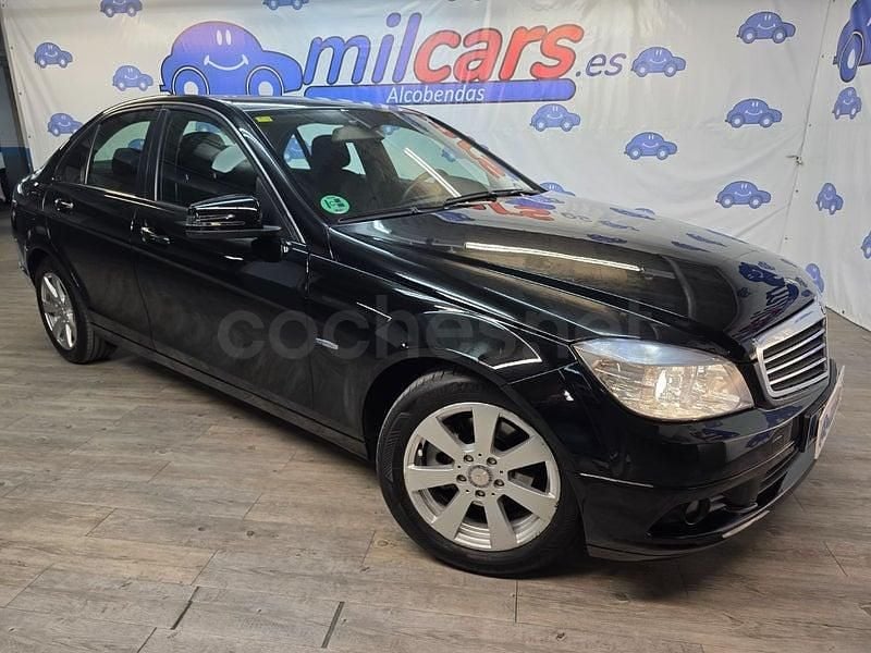 Usado Mercedes C180 Elegance 156 CV (114 kW) 2009 Negro Berlina