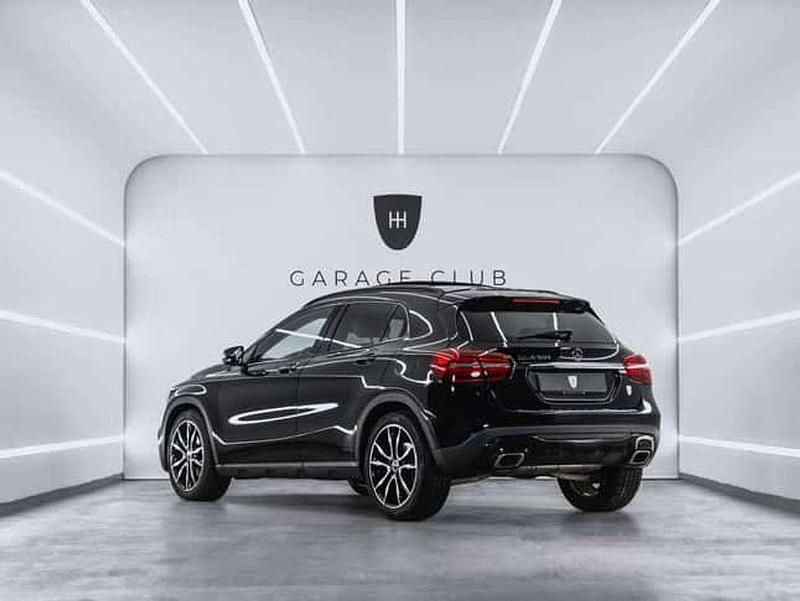 Usado Mercedes GLA180 Urban 122 CV (89 kW) 2018 SUV