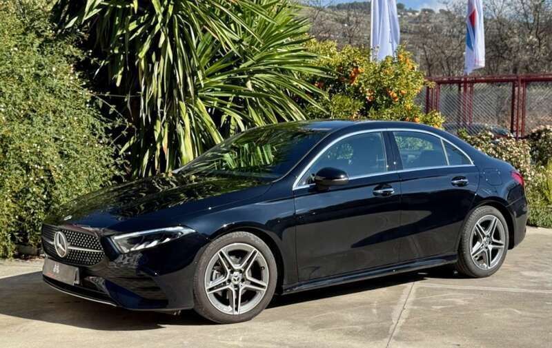 Negro Usado 2023 Mercedes A200 Berlina | 30.900 € (Buen precio) - Imagen 1/4