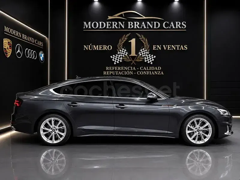 Usado Audi A5 Sportback Exclusive 163 CV (119 kW) 2020 Gris / plata Utilitario
