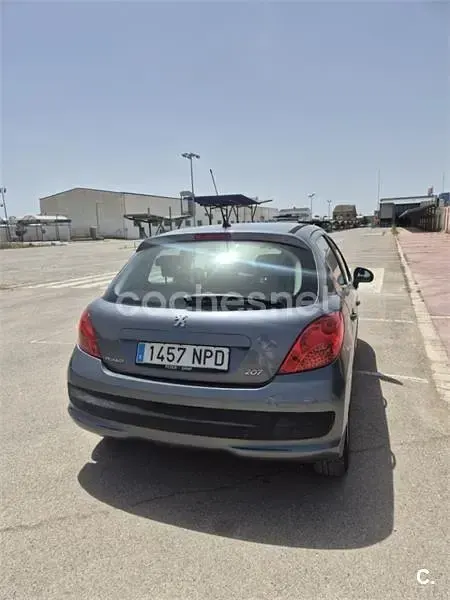 Usado Peugeot 207 95 CV (69 kW) 2008 Gris / plata Berlina