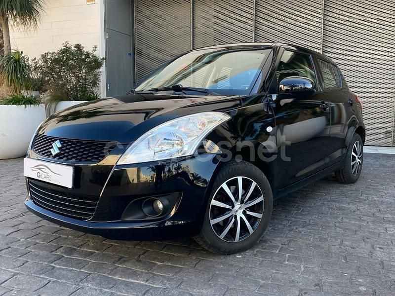 Negro Usado 2013 Suzuki Swift GL Berlina | 6850 € (Precio justo) - Imagen 1/4