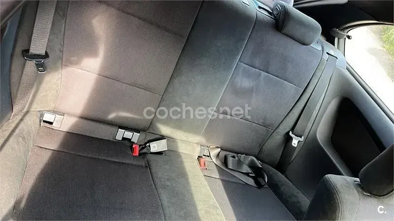 Usado BMW 318 115 CV (84 kW) 2003 Negro Berlina