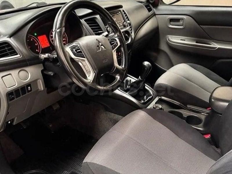 Usado Mitsubishi L200 154 CV (113 kW) 2018 Blanco Pickup/Camioneta