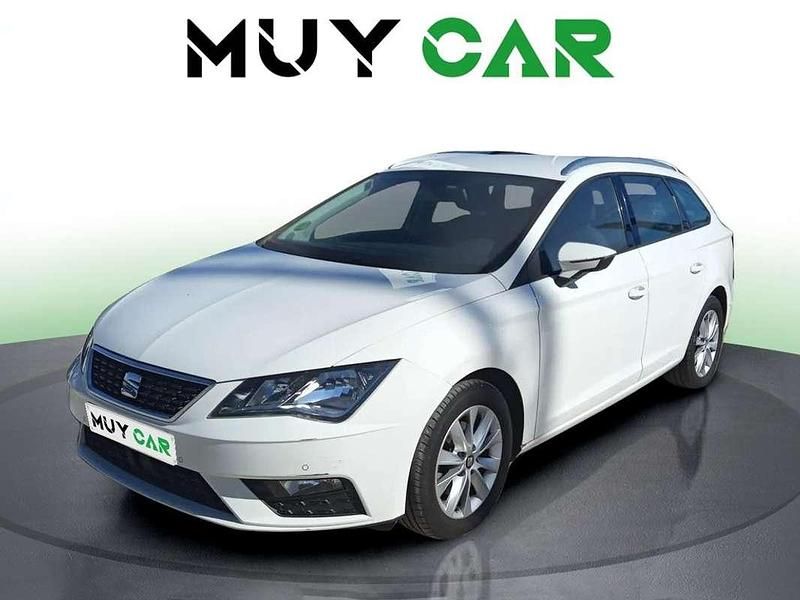Usado Seat Leon ST Style 116 CV (85 kW) 2019 Blanco Familiar