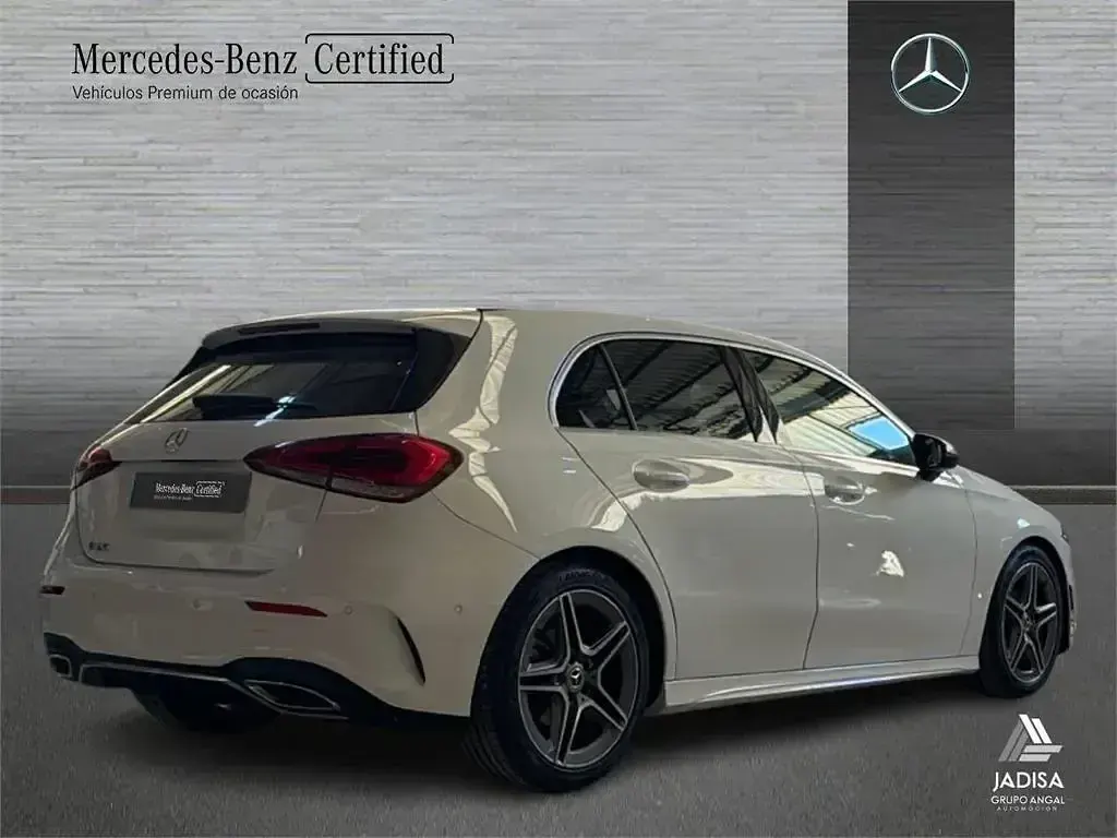 Usado Mercedes A180 136 CV (100 kW) 2021 Blanco Berlina