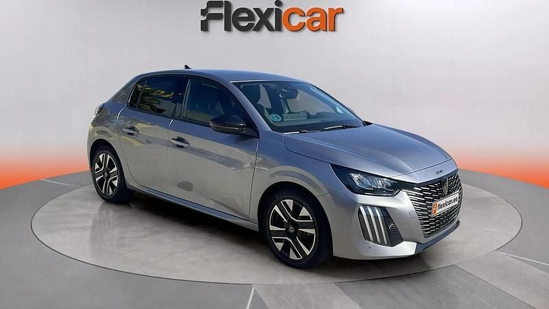 Usado Peugeot 208 Allure 102 CV (75 kW) 2024 Gris Utilitario