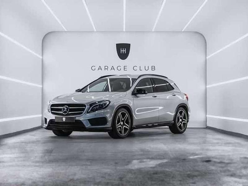 Usado Mercedes GLA220 AMG line 170 CV (125 kW) 2014 Gris SUV