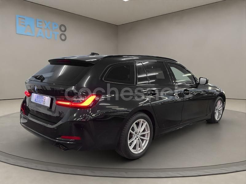 Usado BMW 318 150 CV (110 kW) 2023 Negro Familiar