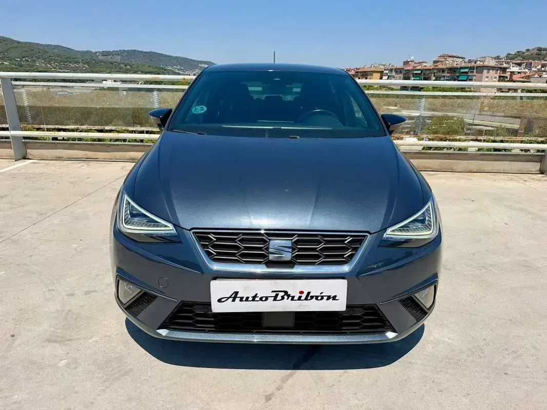 Usado Seat Ibiza Style 116 CV (85 kW) 2024 Gris Utilitario