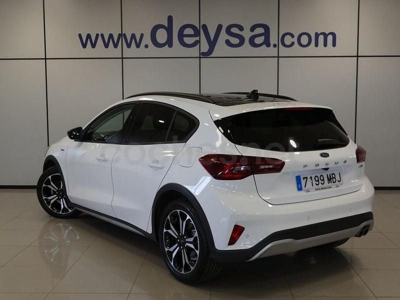Usado Ford Focus Active X 155 CV (114 kW) 2022 Blanco Berlina