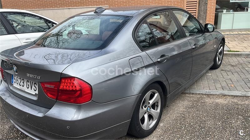 Gris / plata Usado 2010 BMW 320 Efficient Dynamics Berlina | 9500 € (Precio justo) - Imagen 1/4