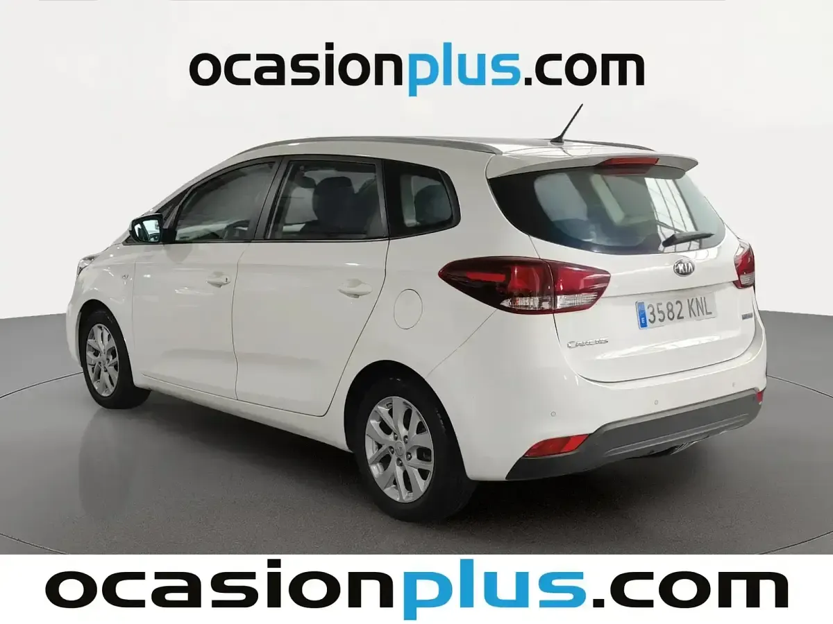 Usado Kia Carens 115 CV (84 kW) 2018 Blanco Monovolumen