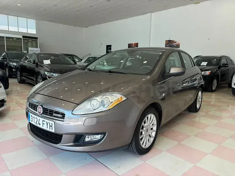 Usado Fiat Bravo Emotion 120 CV (88 kW) 2007 Marrón Utilitario