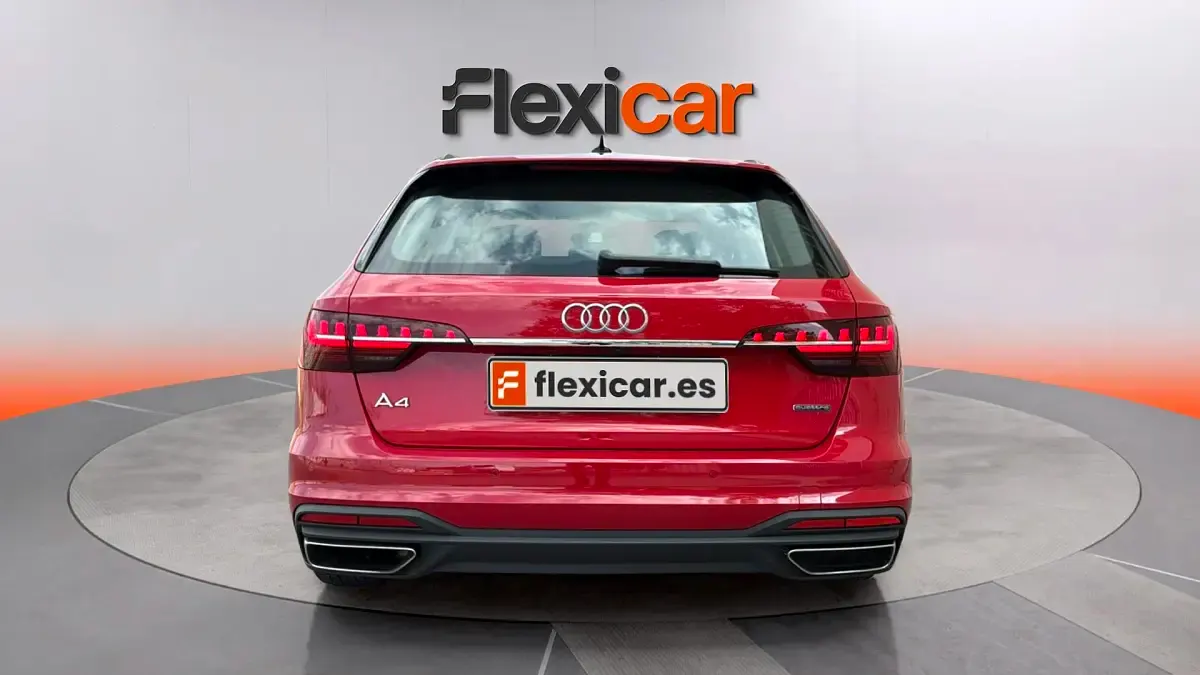 Usado Audi A4 Advanced Plus 204 CV (150 kW) 2021 Rojo Familiar