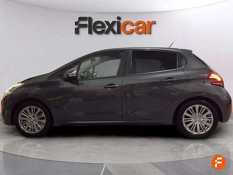 Usado Peugeot 208 Active 82 CV (60 kW) 2017 Gris Utilitario