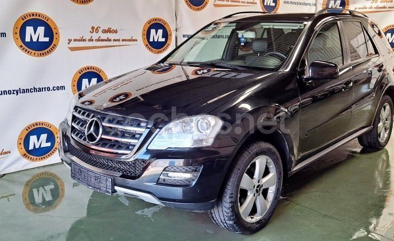 Negro Usado 2010 Mercedes ML350 SUV | 18.900 € - Imagen 1/4