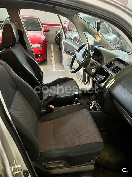 Usado Suzuki SX4 GLX 107 CV (78 kW) 2008 Gris / plata SUV