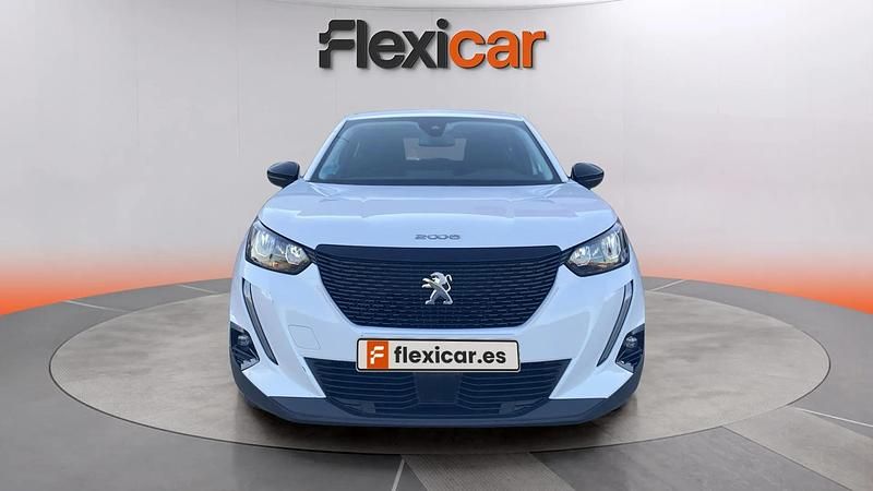 Usado Peugeot 2008 Active 110 CV (80 kW) 2022 Gris SUV