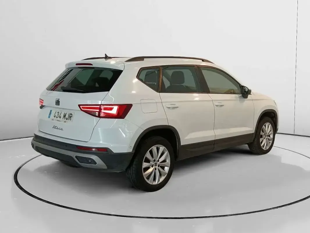 Usado Seat Ateca Style 150 CV (110 kW) 2023 Blanco SUV