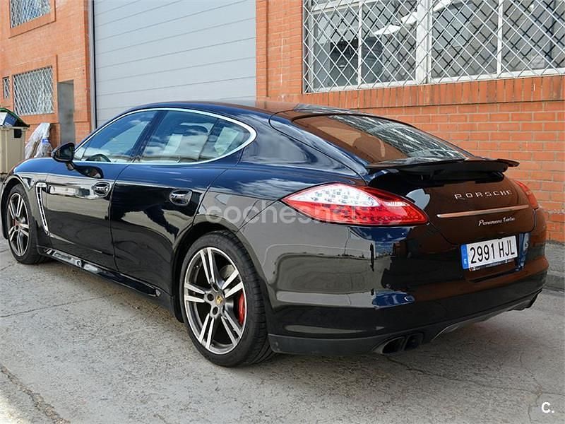 Usado Porsche Panamera Turbo 500 CV (367 kW) 2012 Negro Berlina