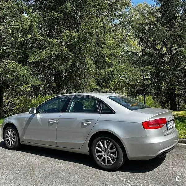 Usado Audi A4 Premium 143 CV (105 kW) 2013 Beige Berlina