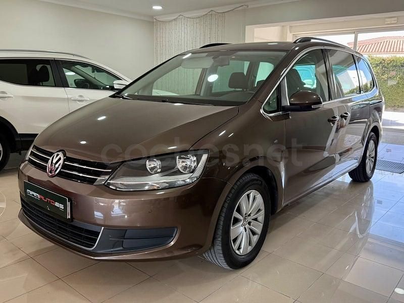 Usado VW Sharan Edition 140 CV (102 kW) 2011 Marrón Monovolumen