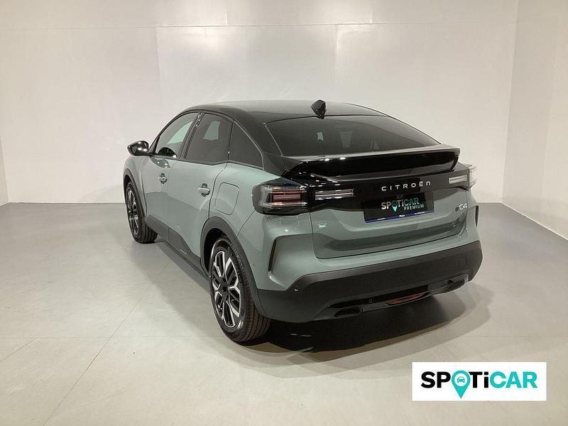 Nuevo Citroën e-C4 Shine 114 kW (156 CV) 2025 Verde Berlina