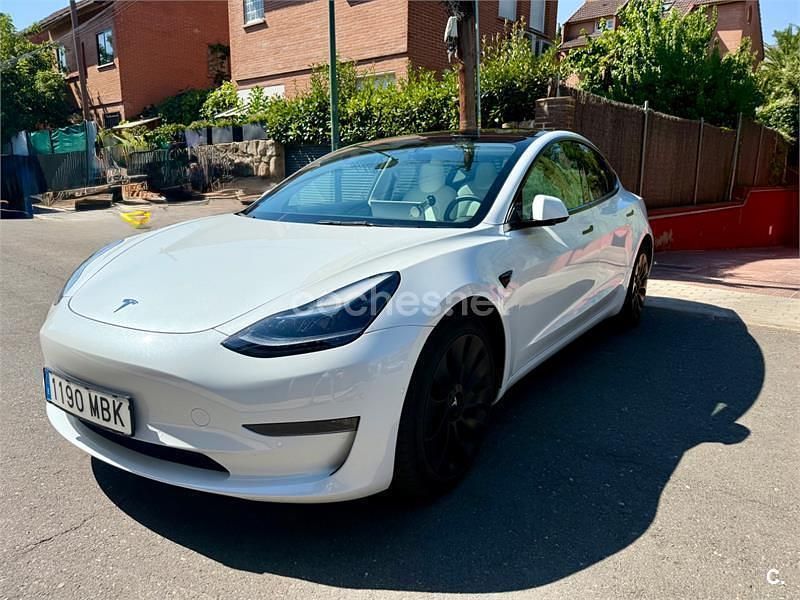 Eléctrico Usado 2022 Tesla Model 3 Berlina | 29.000 € (Buen precio) - Imagen 1/4