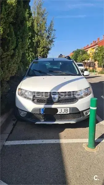 Usado Dacia Sandero Stepway 90 CV (66 kW) 2015 Blanco Berlina