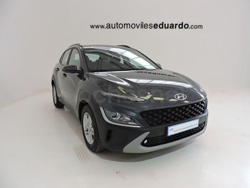 Usado Hyundai Kona 120 CV (88 kW) 2021 Gris / plata SUV