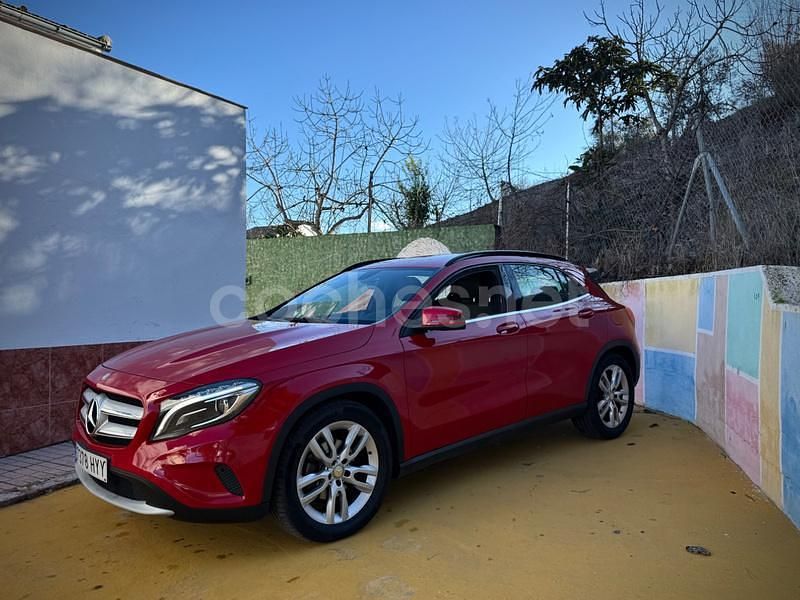 Usado Mercedes GLA220 Urban 170 CV (125 kW) 2014 Rojo SUV