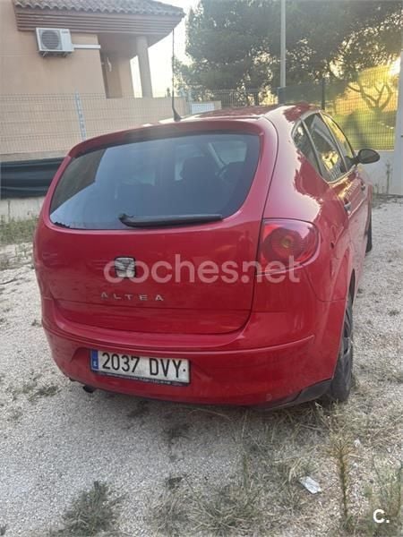 Rojo Usado 2006 Seat Altea Stylance Monovolumen | 4000 € (Buen precio) - Imagen 1/4