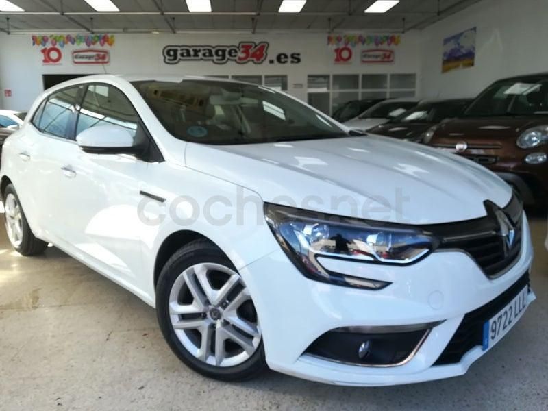 Usado Renault Mégane IV Business 95 CV (69 kW) 2020 Blanco Berlina