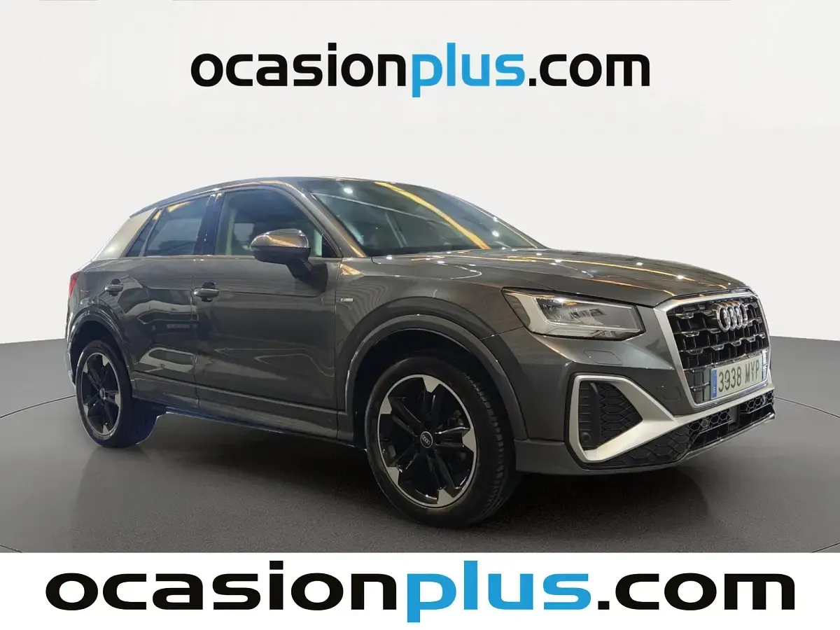 Usado Audi Q2 S-Line 116 CV (85 kW) 2025 Gris SUV