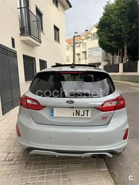 Usado Ford Fiesta ST 200 CV (147 kW) 2019 Gris / plata Utilitario