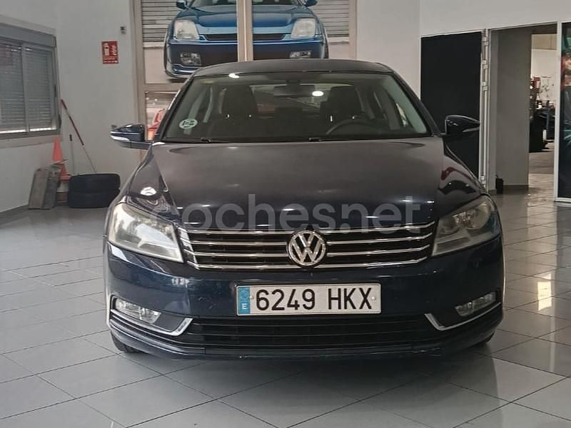 Usado VW Passat Advance 105 CV (77 kW) 2011 Azul Berlina
