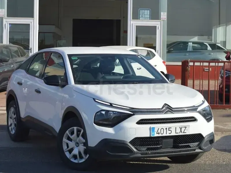 Usado Citroën C4 Live 110 CV (80 kW) 2022 Blanco Berlina