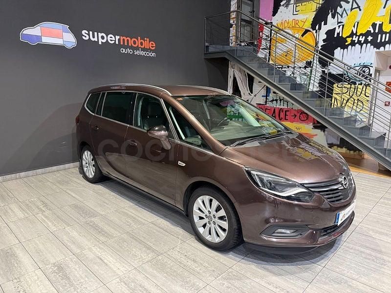 Usado Opel Zafira Excellence 134 CV (98 kW) 2017 Marrón Monovolumen