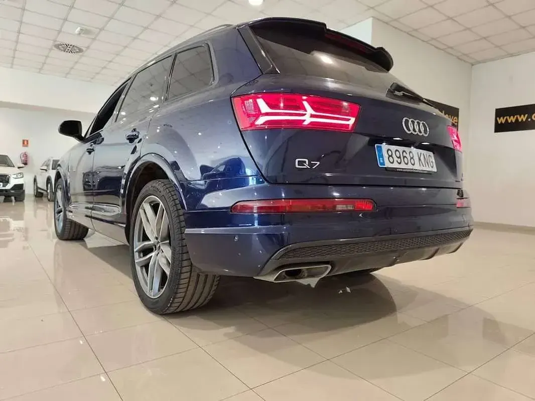 Usado Audi Q7 S-Line 272 CV (200 kW) 2018 Azul SUV