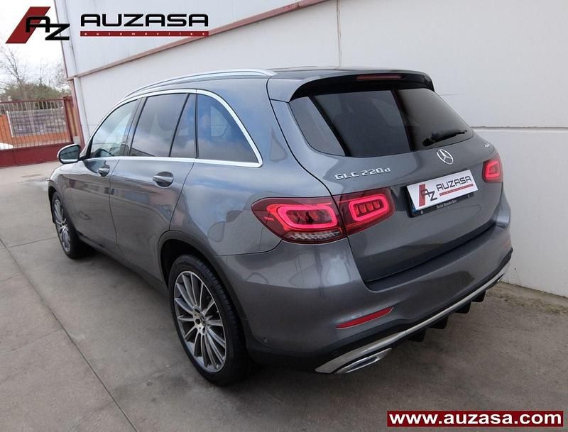 Usado Mercedes GLC220 194 CV (142 kW) 2022 Gris / plata Coupe