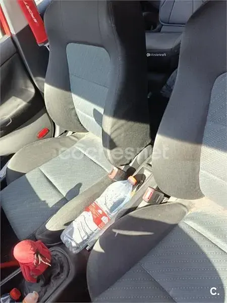 Usado Seat Leon Sport 110 CV (80 kW) 2004 Rojo Utilitario