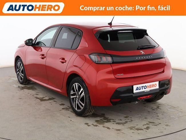 Usado Peugeot 208 Allure 101 CV (74 kW) 2020 Rojo Utilitario
