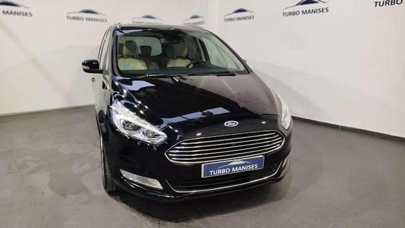 Usado Ford Galaxy Titanium 193 CV (141 kW) 2019 Negro Monovolumen