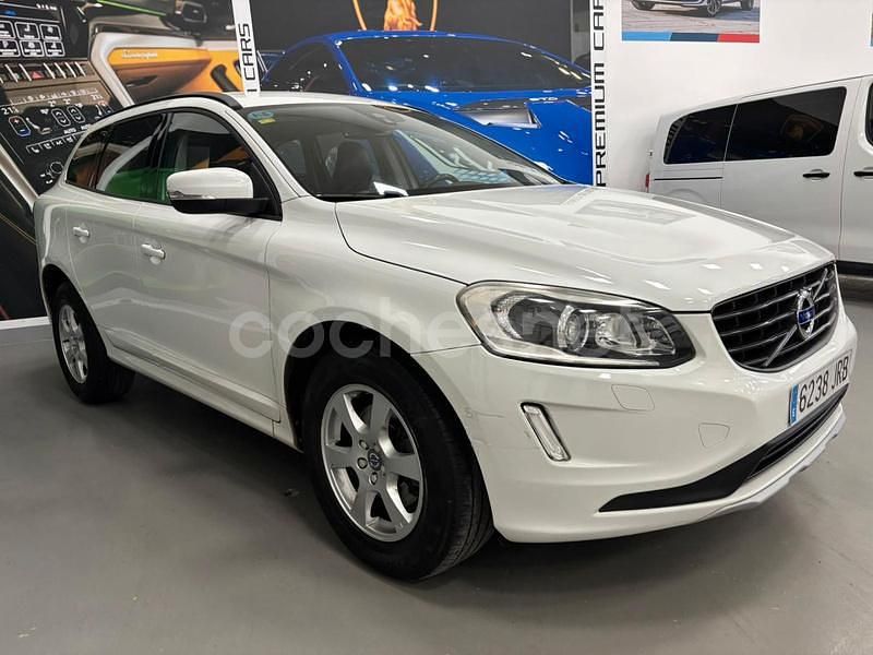 Usado Volvo XC60 Momentum 190 CV (139 kW) 2017 Blanco SUV