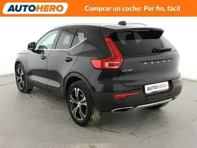 Käytetty Volvo XC40 Inscription 190 HP (139 kW) 2018 Musta Katumaasturi