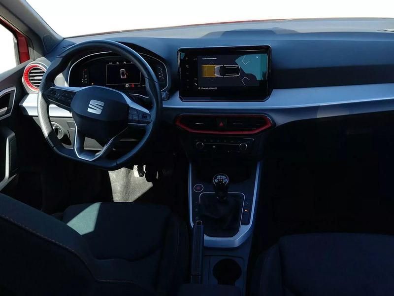 Usado Seat Arona FR 115 CV (84 kW) 2025 SUV