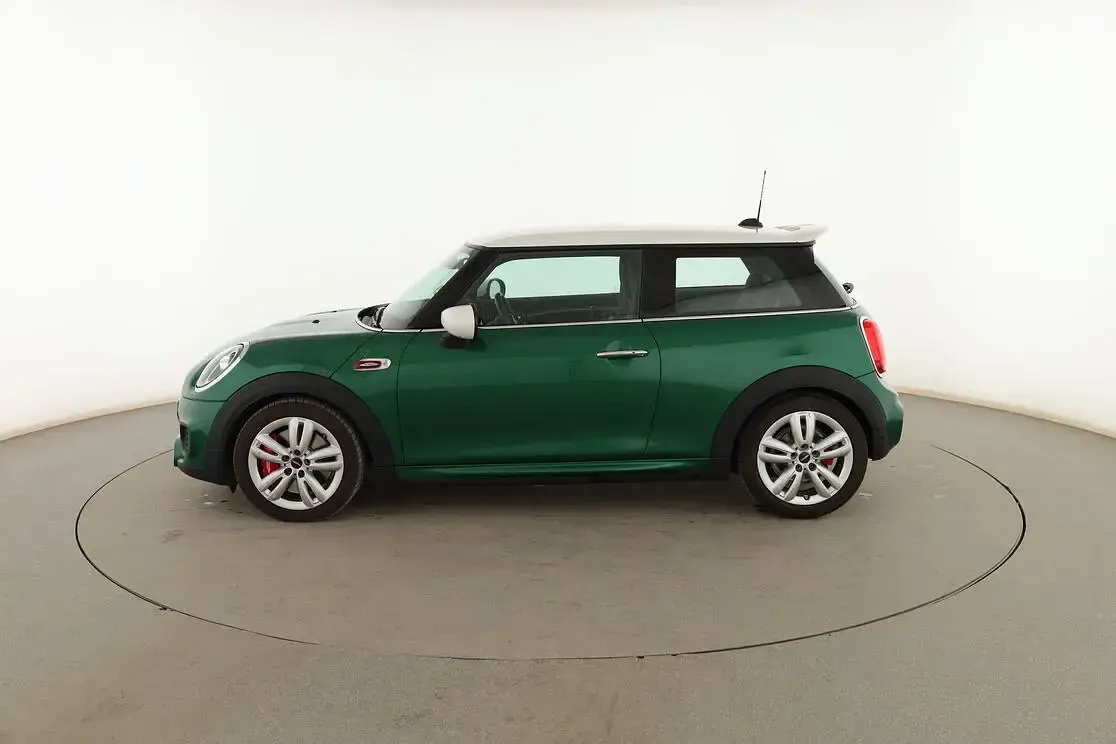Usado Mini John Cooper Works 231 CV (169 kW) 2019 Verde Utilitario