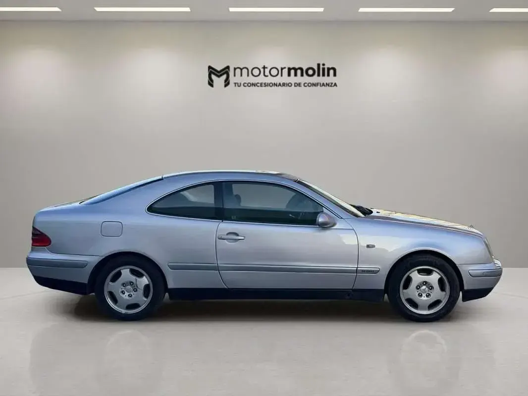 Usado Mercedes CLK200 Elegance 136 CV (100 kW) 2000 Gris Coupe